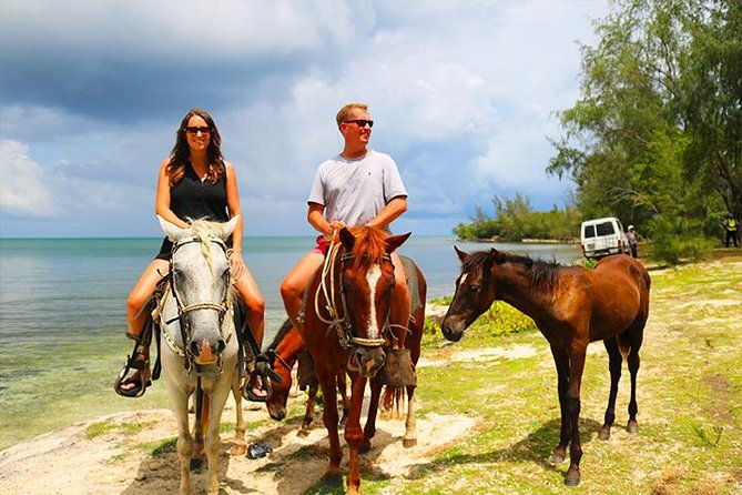 horseback-riding-beach-with-palapa-and-transfer