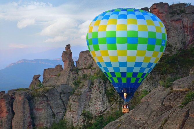 hot-air-balloon-bungee-jump-experience-over-the-legendary-belogradchik-rocks