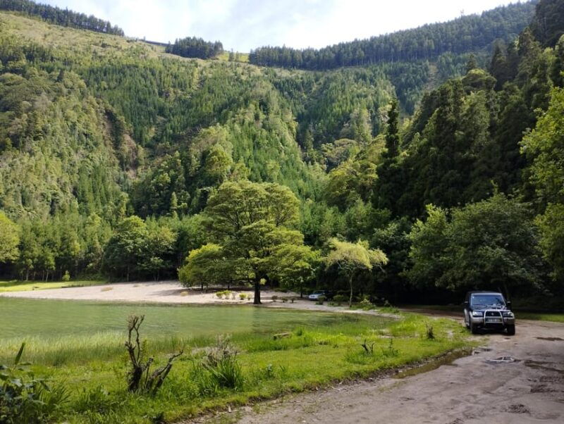 idyllic-full-day-west-twin-fire-lakes-by-suv