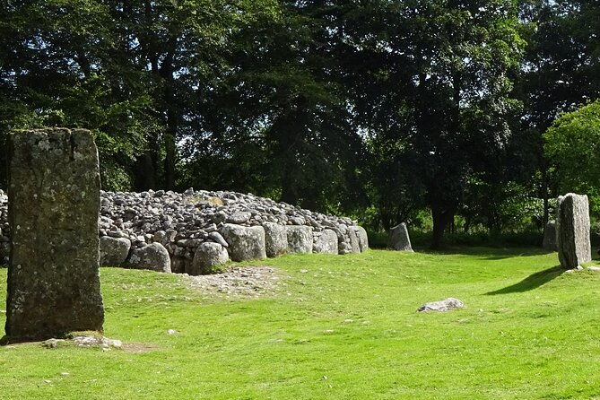 invergordon-shore-excursion-cawdor-castle-battlefield-clavacairns
