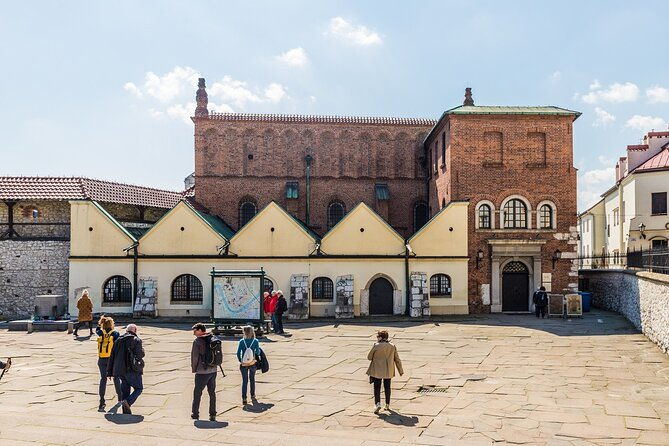 jewish-heritage-group-tour-by-golf-cart-with-audio-guide-in-krakow