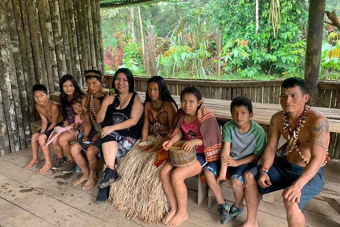 jungle-tours-indichuris-chocolate-factory-canoe