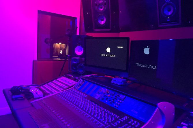 karaoke-recording-inside-a-professional-recording-studio