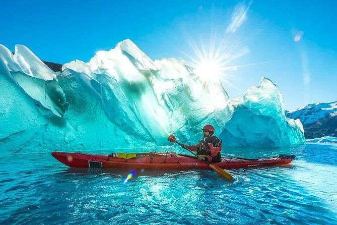kayak-experience-on-grey-glacier-lake-torres-del-paine