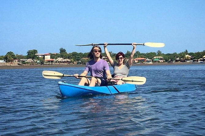 kayak-private-tour-at-juan-venado-island