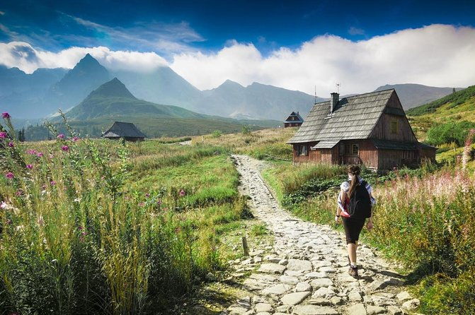 krakow-private-tour-hiking-in-tatra-mountains-and-termal-baths