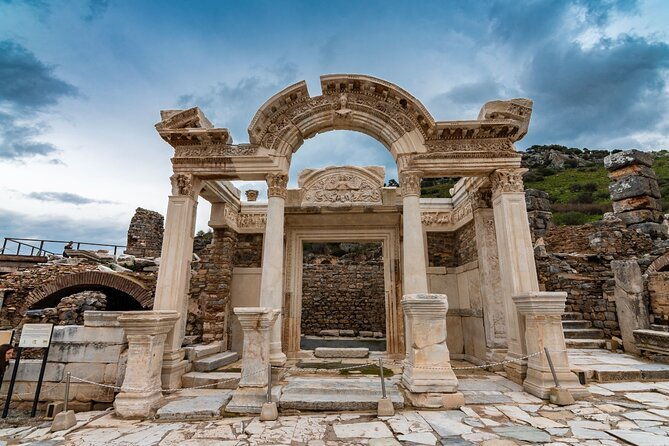 kusadasi-ephesus-private-tour-for-cruise-guests