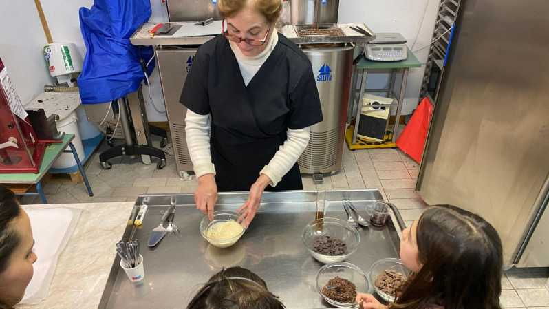 laconi-chocolate-and-typical-liqueurs-workshop-w-tasting