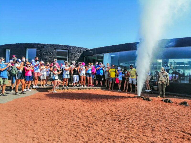 lanzarote-full-day-island-highlights-tour
