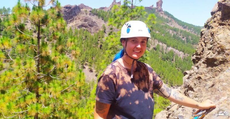 las-palmas-sunset-mountain-climbing-trip-near-roque-nublo