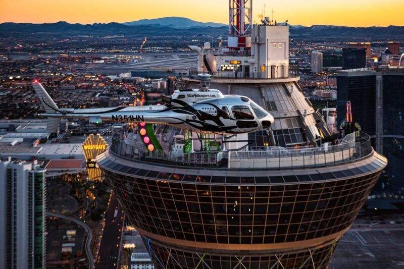 las-vegas-night-strip-helicopter-wedding-ceremony-package