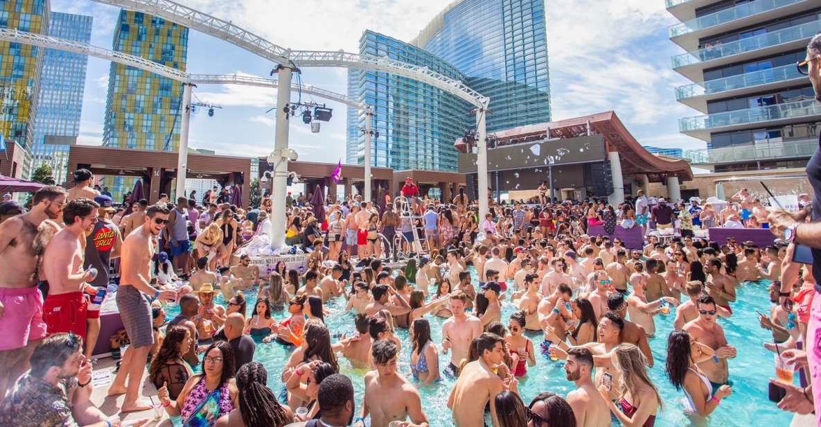 las-vegas-party-bus-day-club-tour-with-drinks-club-entry