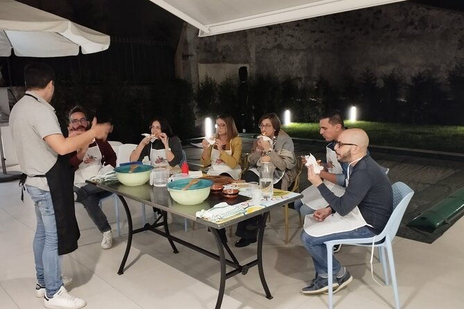 learn-to-make-pizza-from-scratch-in-catania-with-locals