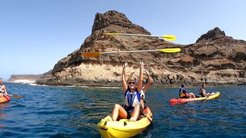 lomo-quiebre-mogan-kayaking-and-snorkeling-tour-in-caves