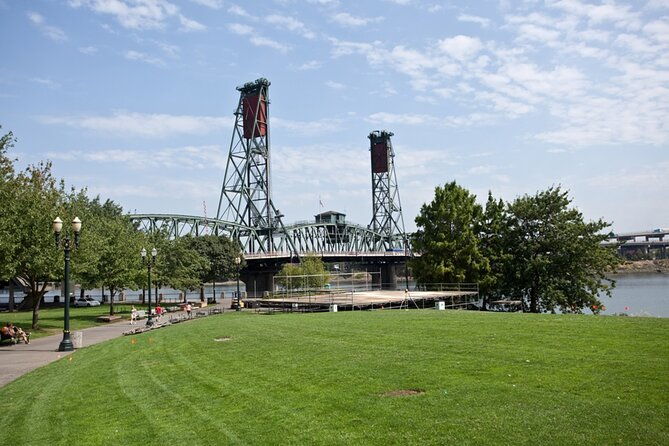 love-in-the-city-of-roses-romantic-tour-in-portland