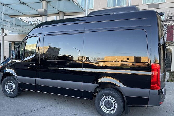 luxury-airport-van-with-private-driver