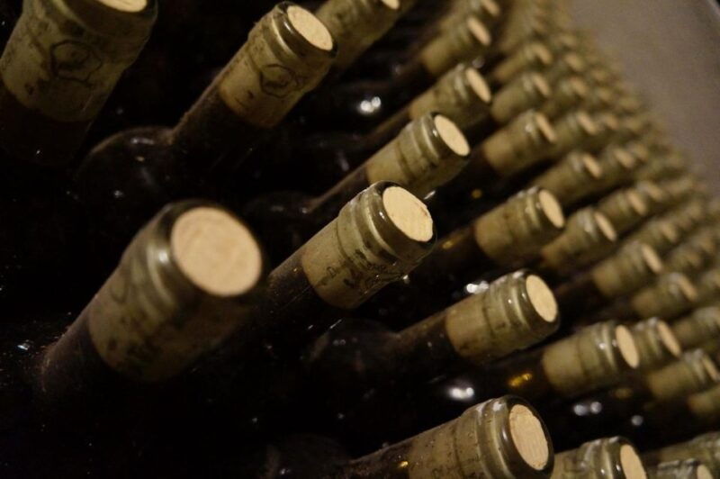 luxury-wine-tasting-in-valle-ditria