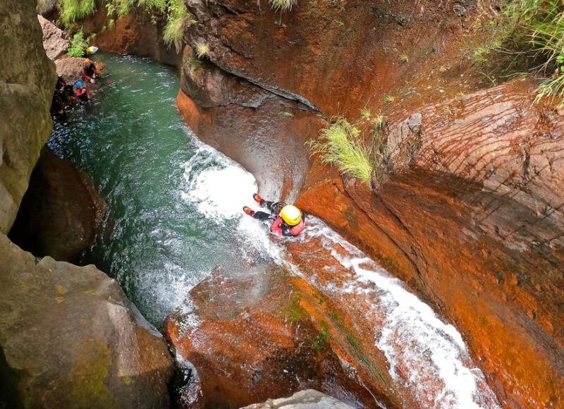 madeira-intermediate-level-2-canyoning-experience