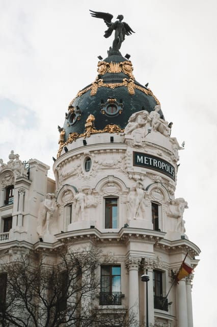 madrid-retro-tour-120-min-old-town-modern-madrid-surprise-destination