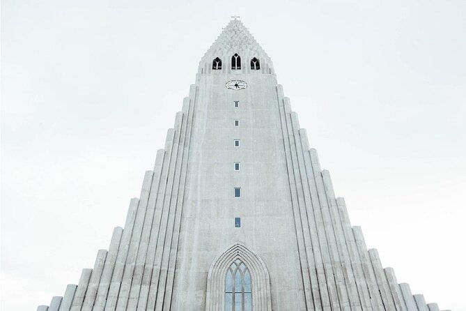 magical-christmas-tour-in-beautiful-reykjavik