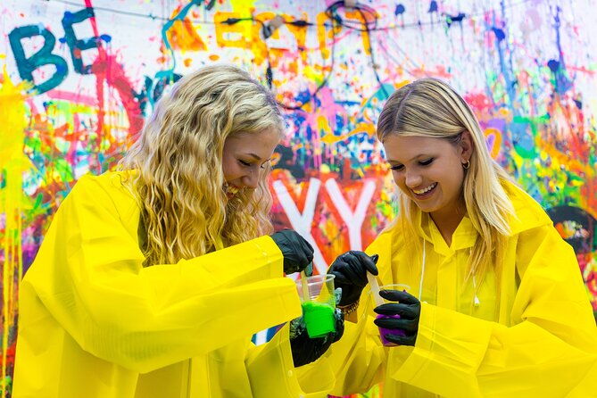 make-your-own-art-adults-only-private-art-experience-in-chicago