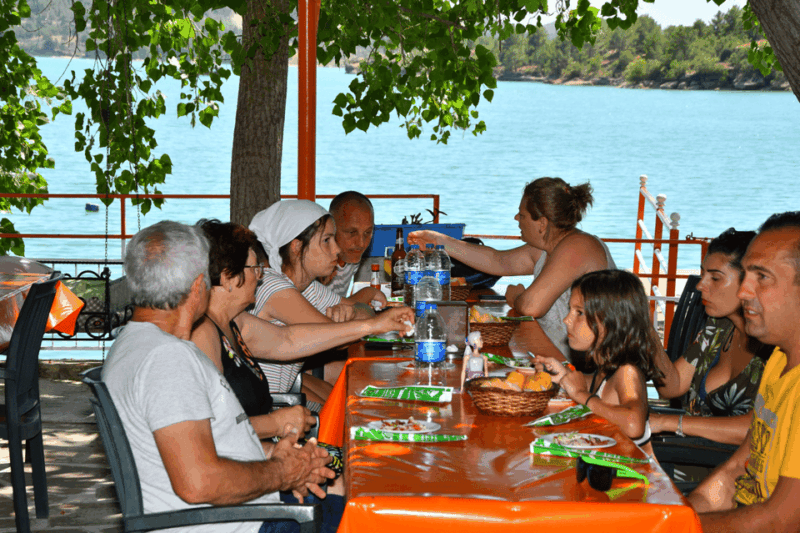 manavgat-guided-aqueduct-waterfall-green-lake-tour