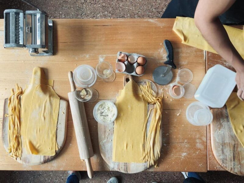 mani-in-pasta-cooking-class-to-prepare-fresh-pasta