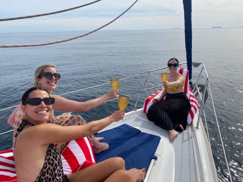 marbella-port-banus-sailing-tour-on-private-sailing-boat