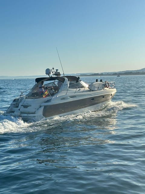 marbella-private-cruise-in-luxury-yacht
