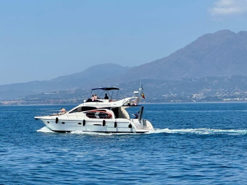 marbella-private-cruise-in-yacht
