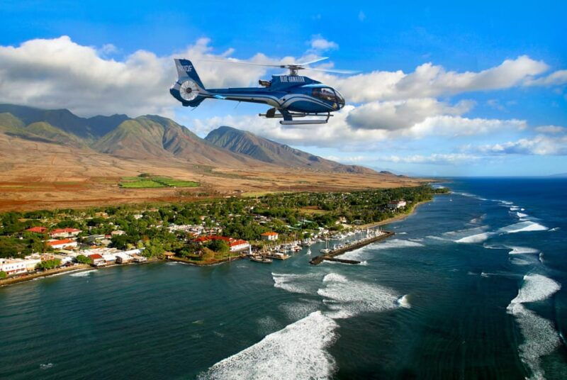 maui-waterfalls-of-west-maui-and-molokai-helicopter-tour