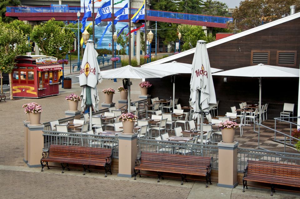 meal-at-hard-rock-cafe-san-francisco-at-pier-39