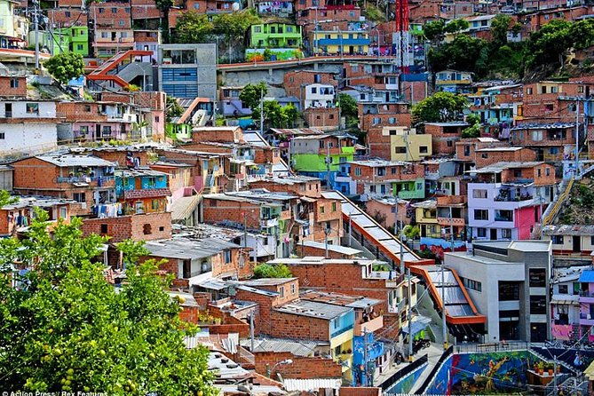 medellins-comuna-13-struggle-and-splendor
