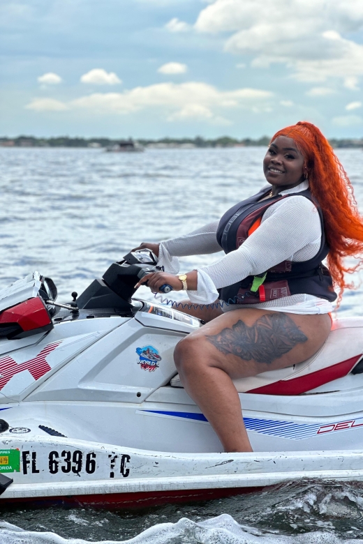 miami-beach-jetski-rental-experience-with-boat-and-drinks