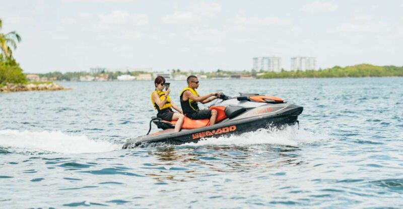 miami-jet-ski-boat-ride-on-the-bay