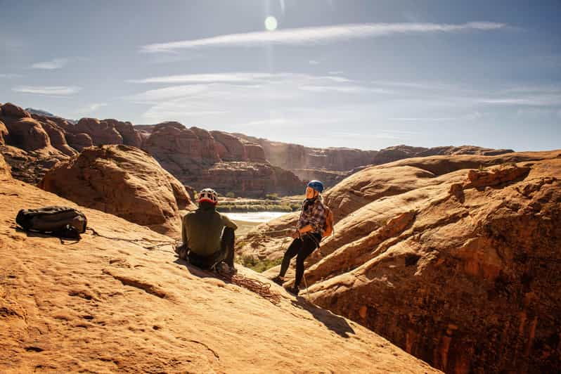 moab-bow-and-arrow-canyon-canyoneering-excursion