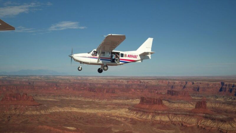 moab-canyons-and-geology-airplane-trip