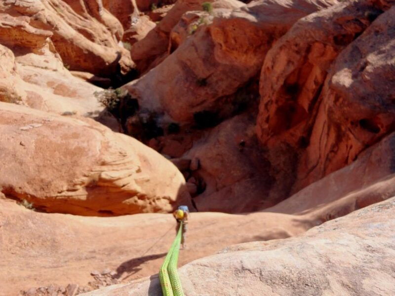 moab-morning-or-afternoon-half-day-rappelling-tour