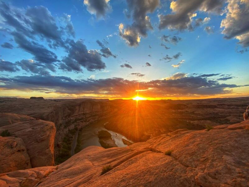 moab-off-road-hells-revenge-trail-private-jeep-tour