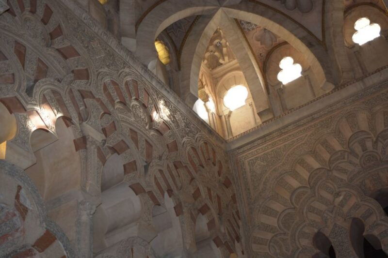 mosque-cathedral-small-group-guided-tour