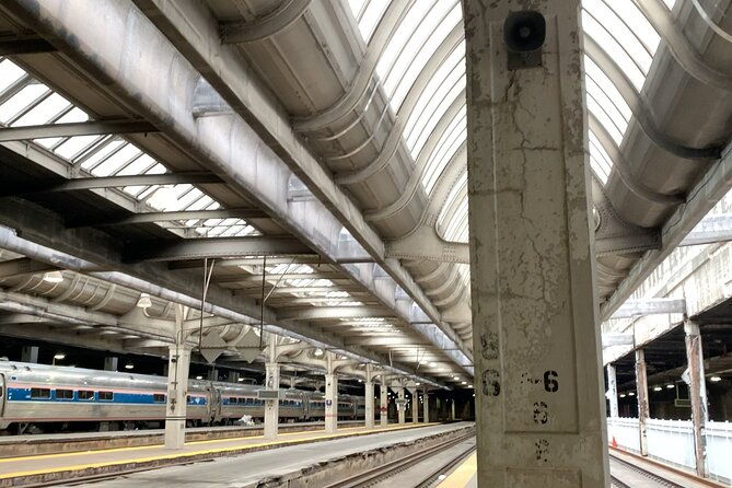 movie-tour-through-chicagos-union-station