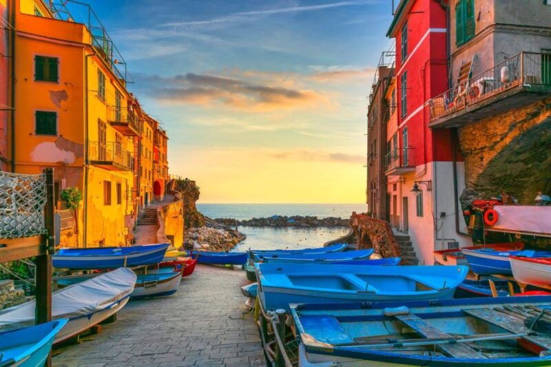 nature-and-heritage-of-cinque-terre-family-walking-tour