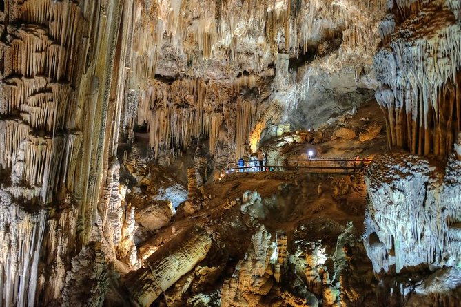 nerja-caves-frigiliana-acebuchal-private-tour-from-malaga