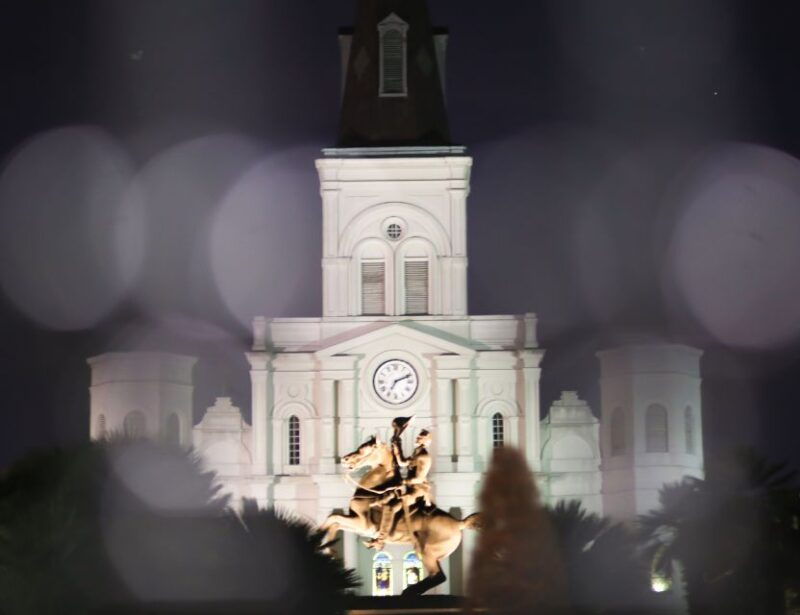new-orleans-french-quarter-ghosts-haunted-walking-tour