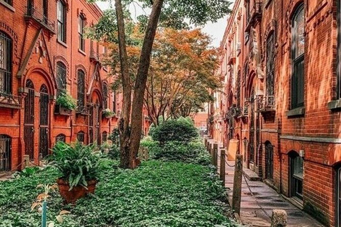 new-york-street-food-guided-walking-tour-with-a-guide
