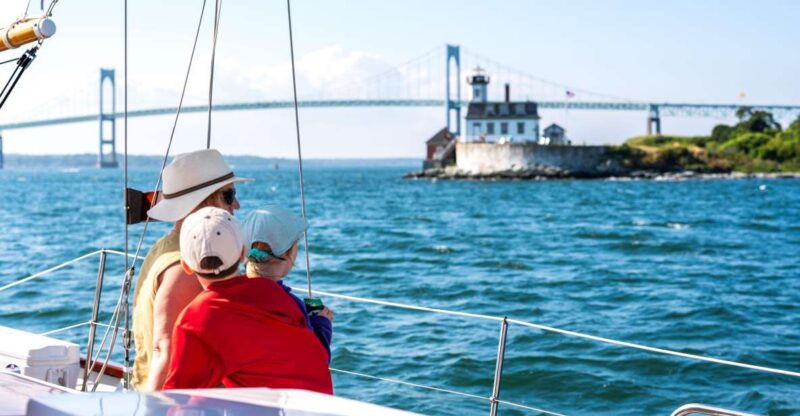 newport-day-sailing-and-sightseeing-boat-tour-on-a-schooner