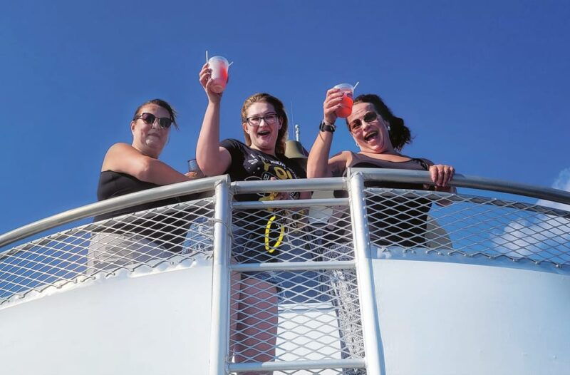 newport-ri-evening-cocktail-cruise-of-narragansett-bay