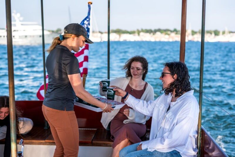 newport-yacht-sightseeing-cruise