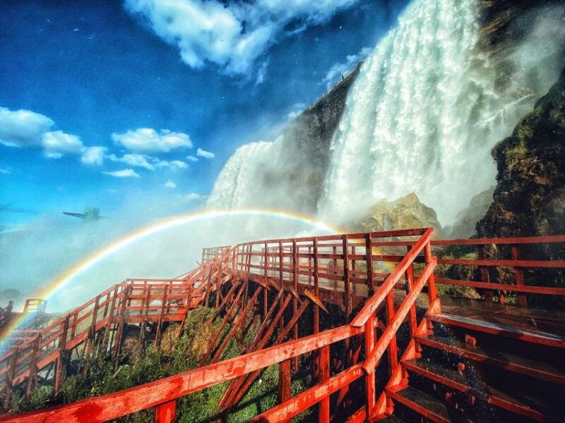 niagara-falls-maid-of-the-mist-cave-of-the-winds-tour