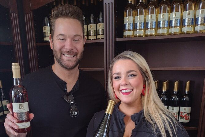 non-bus-traverse-city-wine-old-mission-peninsula-wine-tour